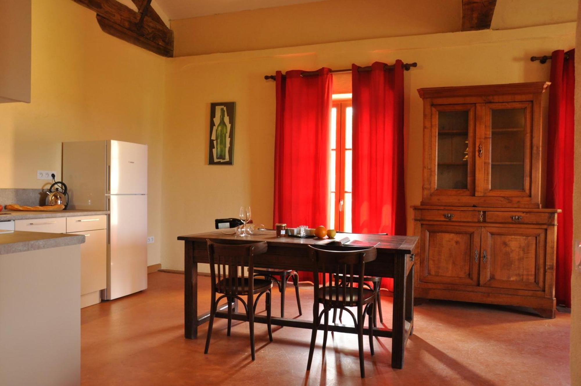 Vinauberge Poilhes Bagian luar foto