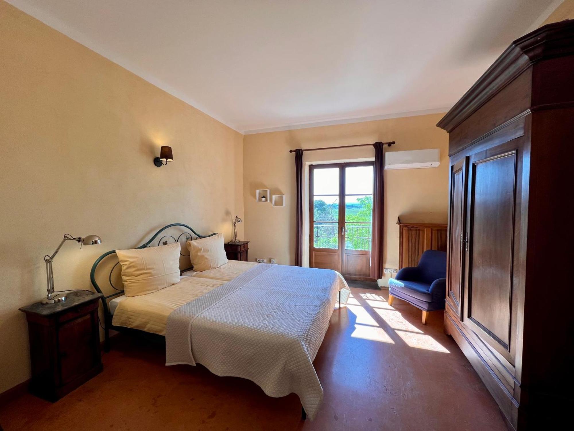 Vinauberge Poilhes Bagian luar foto