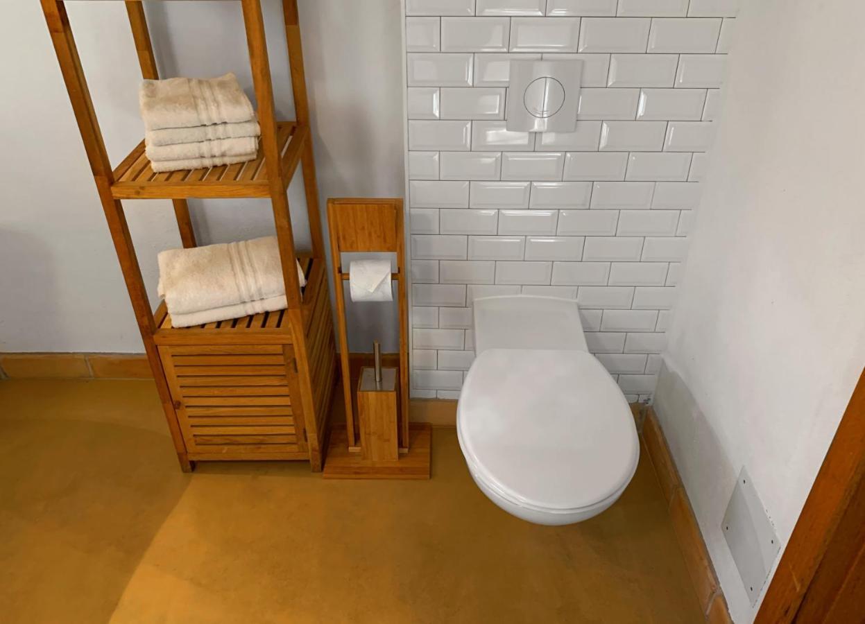 Vinauberge Poilhes Bagian luar foto