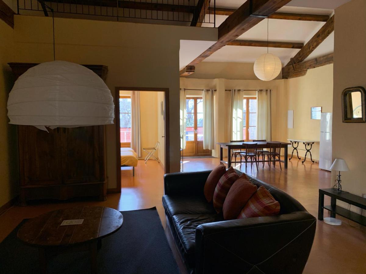 Vinauberge Poilhes Bagian luar foto